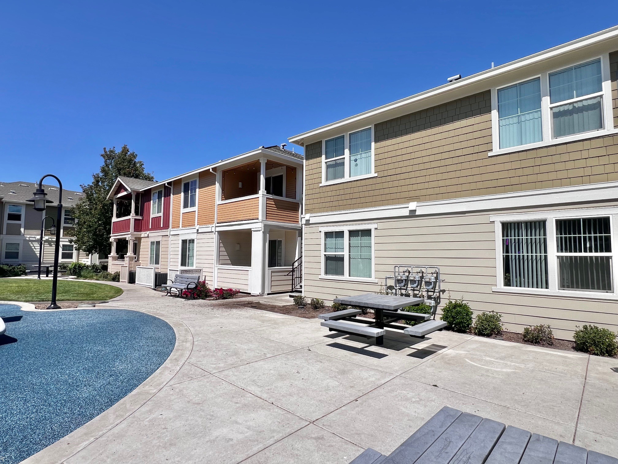 Grove At Sunset Court photo 5